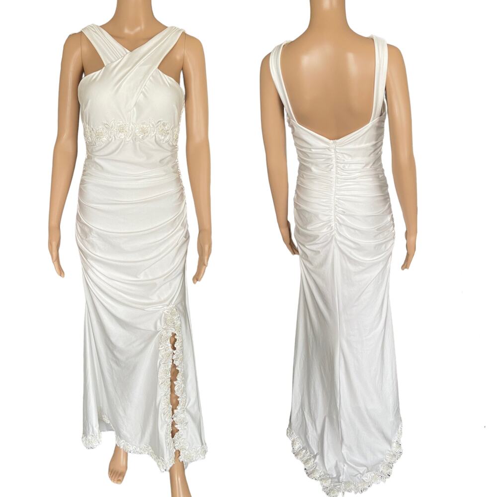 XSCAPE White Crossover Halter Ruched Wedding Gown Size 8